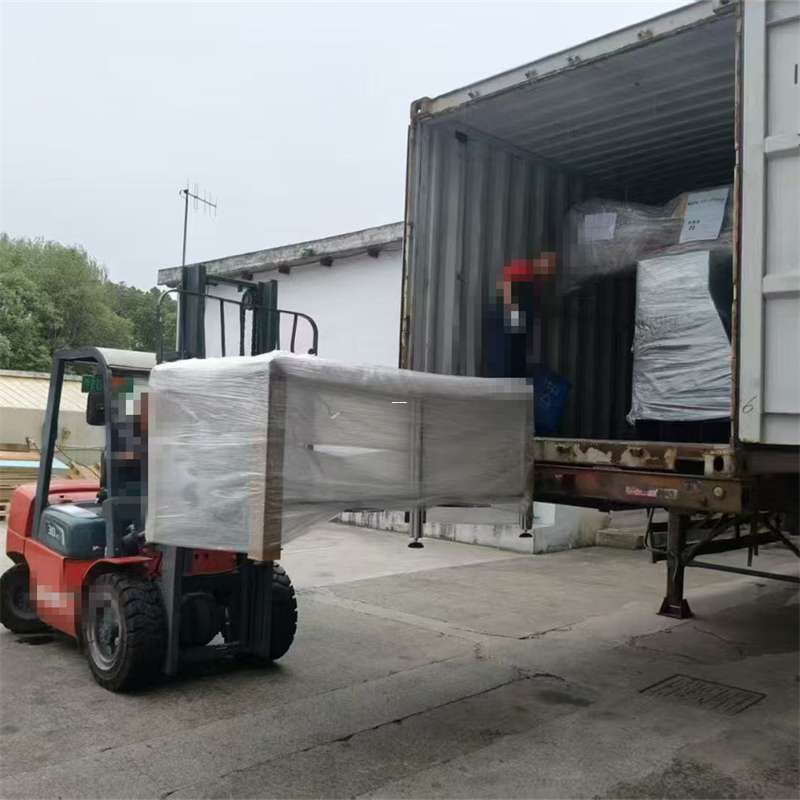 凌河区若尔盖县物流专线运输的精彩之旅